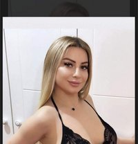 Layan farran - puta in Beirut