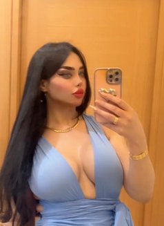 Salma - puta in Cairo Photo 1 of 4