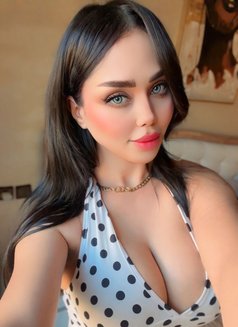 Salma - puta in Cairo Photo 4 of 4