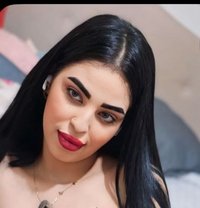 Salma - escort in İstanbul Photo 1 of 3