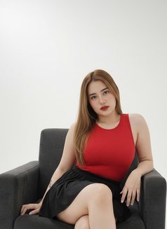 Salma - escort in Riyadh Photo 2 of 3
