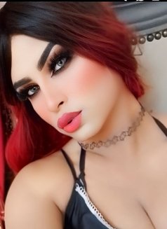 Salmaelalfiy - Transsexual escort in Cairo Photo 14 of 14