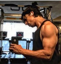 Salman Hunk - Acompañantes masculino in Pune