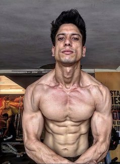 Salman Hunk - Acompañantes masculino in Pune Photo 5 of 9