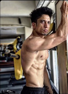 Salman Hunk - Acompañantes masculino in Pune Photo 6 of 9
