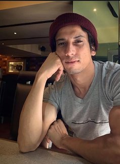 Salman Hunk - Male escort in Pune Photo 13 of 22