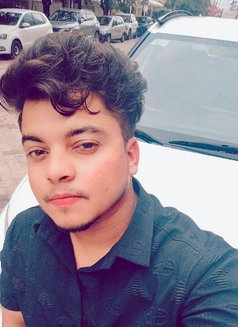 Play boy - Male escort in Hyderabad Photo 4 of 5