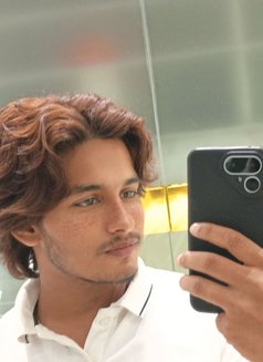 Salmanz - Intérprete masculino de adultos in Kolkata Photo 2 of 5
