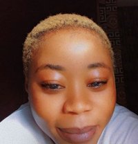 Salon - escort in Cairo