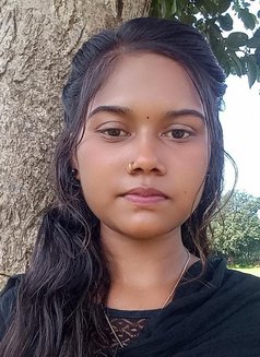 Saloni Cam and Real Meet - escort in Hyderabad Photo 1 of 1