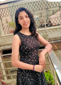 Saloni Cam & Meet - puta in New Delhi Photo 2 of 9