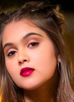 Saloni - escort in Chennai Photo 1 of 2