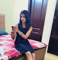 Saloni - escort in Noida
