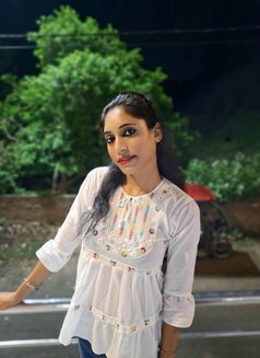 Saloni Sen - Transsexual escort in Bangalore Photo 22 of 25
