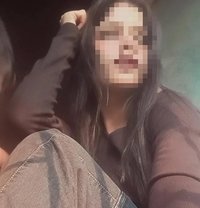 Saloni Web cam & real meet - escort in Hyderabad