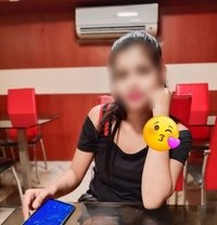 Saloni Web cam & real meet - escort in Hyderabad