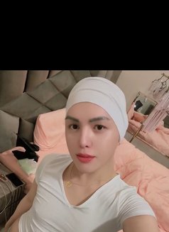 Saloom - Masajista in Riyadh Photo 5 of 7