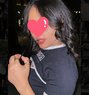Salwa - puta in Cairo Photo 1 of 5