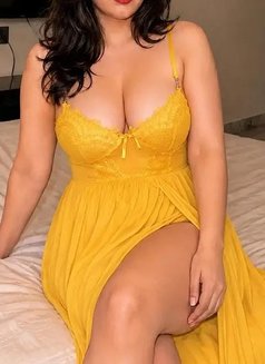 Salwa - escort in Cairo Photo 1 of 3