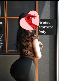 Salwa - masseuse in Dubai Photo 2 of 5