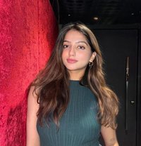 Salyex - escort in Muscat