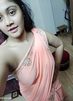 Salza Sabum Begum - escort in Mumbai Photo 19 of 23