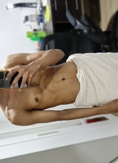 Sam 6 Inches Full Service for Ladies - Male escort in Dubai Photo 4 of 5