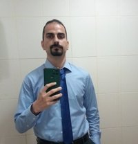 Sam - Male escort in Abu Dhabi