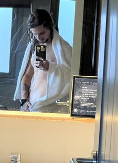 Sam - Male escort in Bangkok Photo 3 of 8