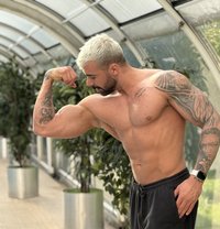 Sam - Male escort in İstanbul