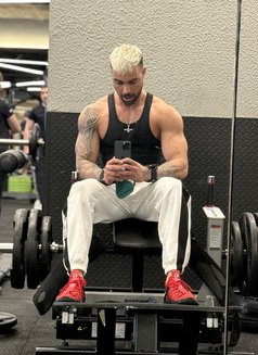 Sam - Acompañantes masculino in İstanbul Photo 3 of 3