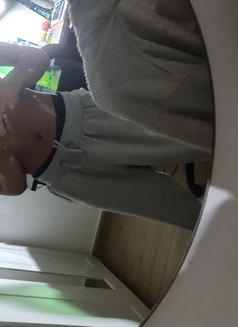 Sam - Male escort in Dubai Photo 2 of 3
