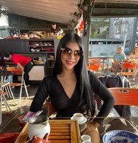 Samantha your newest Bigdick Transgirl - Transsexual escort in Singapore