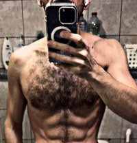 Sam Bi “Women & Couples” - Male escort in Dubai