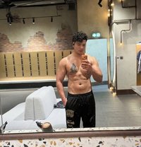 Sam - Male escort in Abu Dhabi