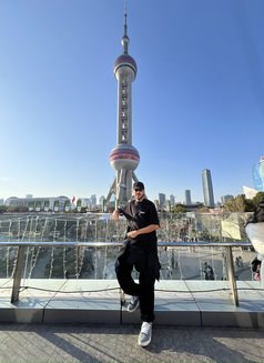 Sam - Male escort in Shanghai Photo 1 of 4