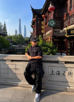 Sam - Male escort in Shanghai Photo 4 of 4