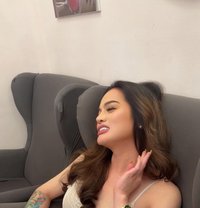 Sam - Transsexual escort in Dubai