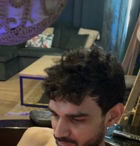 Sam - Male escort in Paris