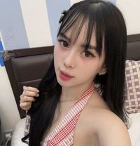 Wet and horny - escort in Singapore