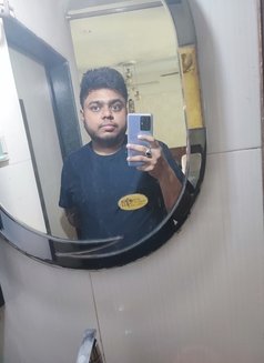 Sam Does Almost Every Thing - Male escort in Mumbai Photo 1 of 7