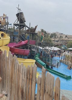 Sam - puta in Dubai Photo 11 of 15
