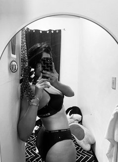 Sam - puta in Manila Photo 2 of 5