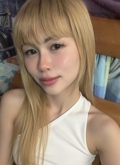 Sam - escort in Manila Photo 1 of 1