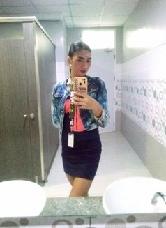 Sam - Transsexual escort in Davao Photo 4 of 6