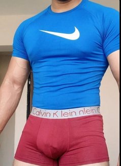 Sam muscle boi - Male escort in Hanoi Photo 1 of 5