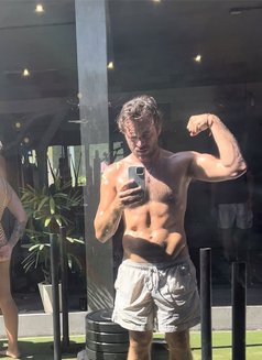 Sam Henry - Male escort in Bali Photo 1 of 6