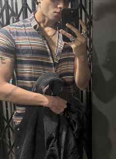 Sam - Male escort in Ahmedabad Photo 5 of 6