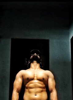Sam - Male escort in Ahmedabad Photo 3 of 5