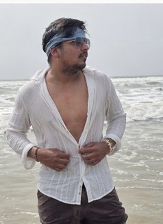 Sam - Male escort in Bangalore Photo 1 of 3